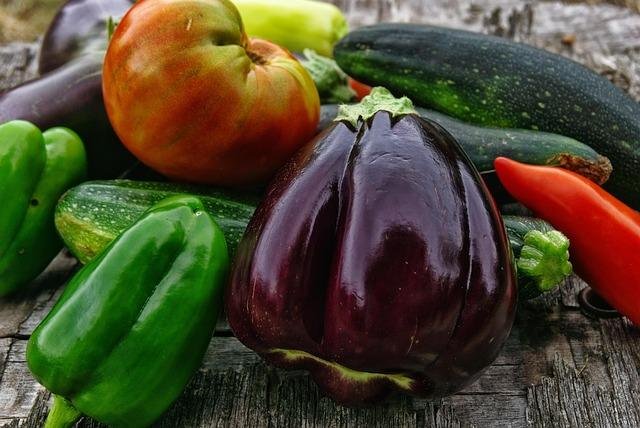 vegetables 2726800 640